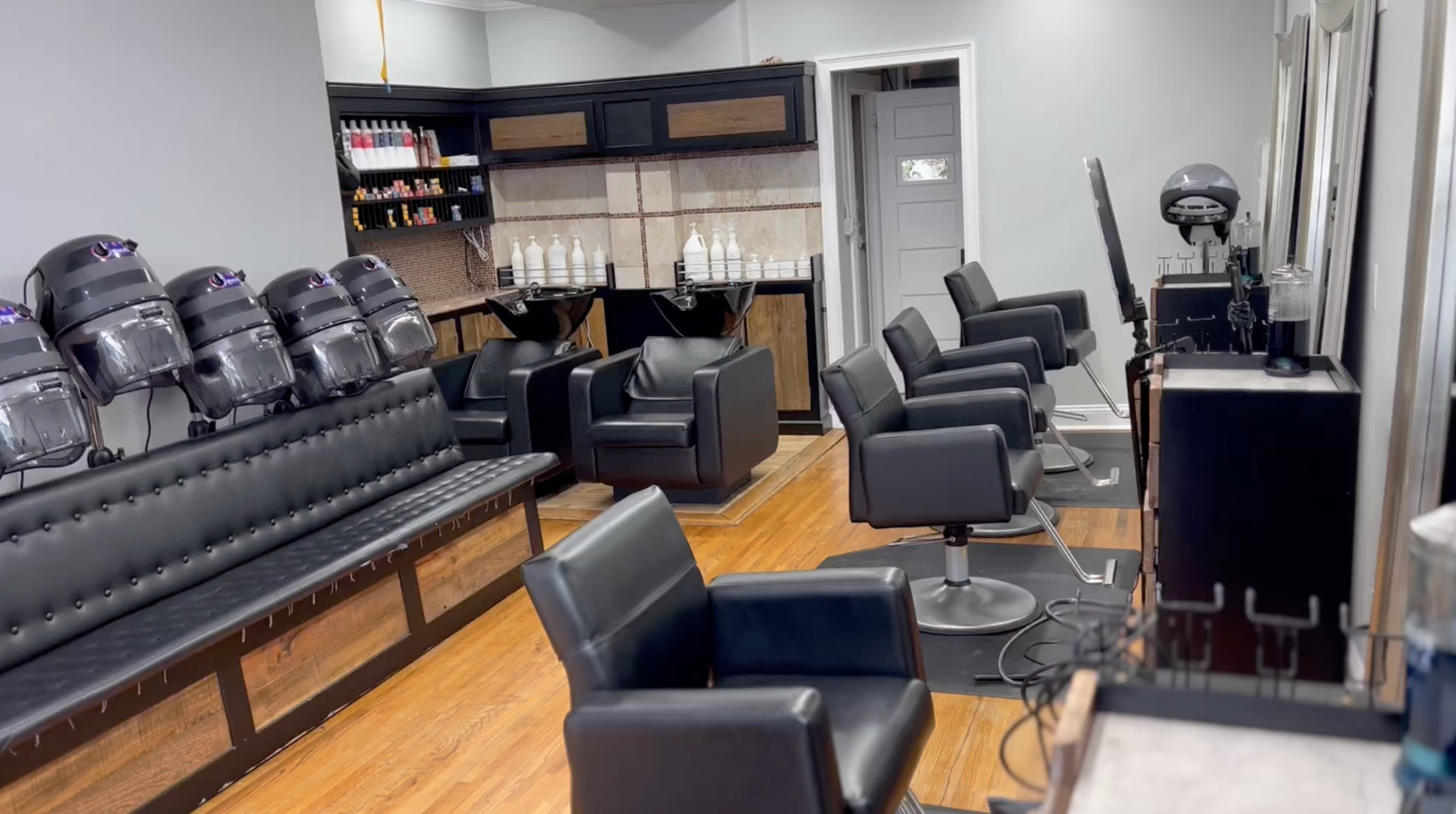 Studio 0912 Tresses, Montclair, theshamilaexperience.com Studio 0912 Tresses, Montclair, theshamilaexperience.com
